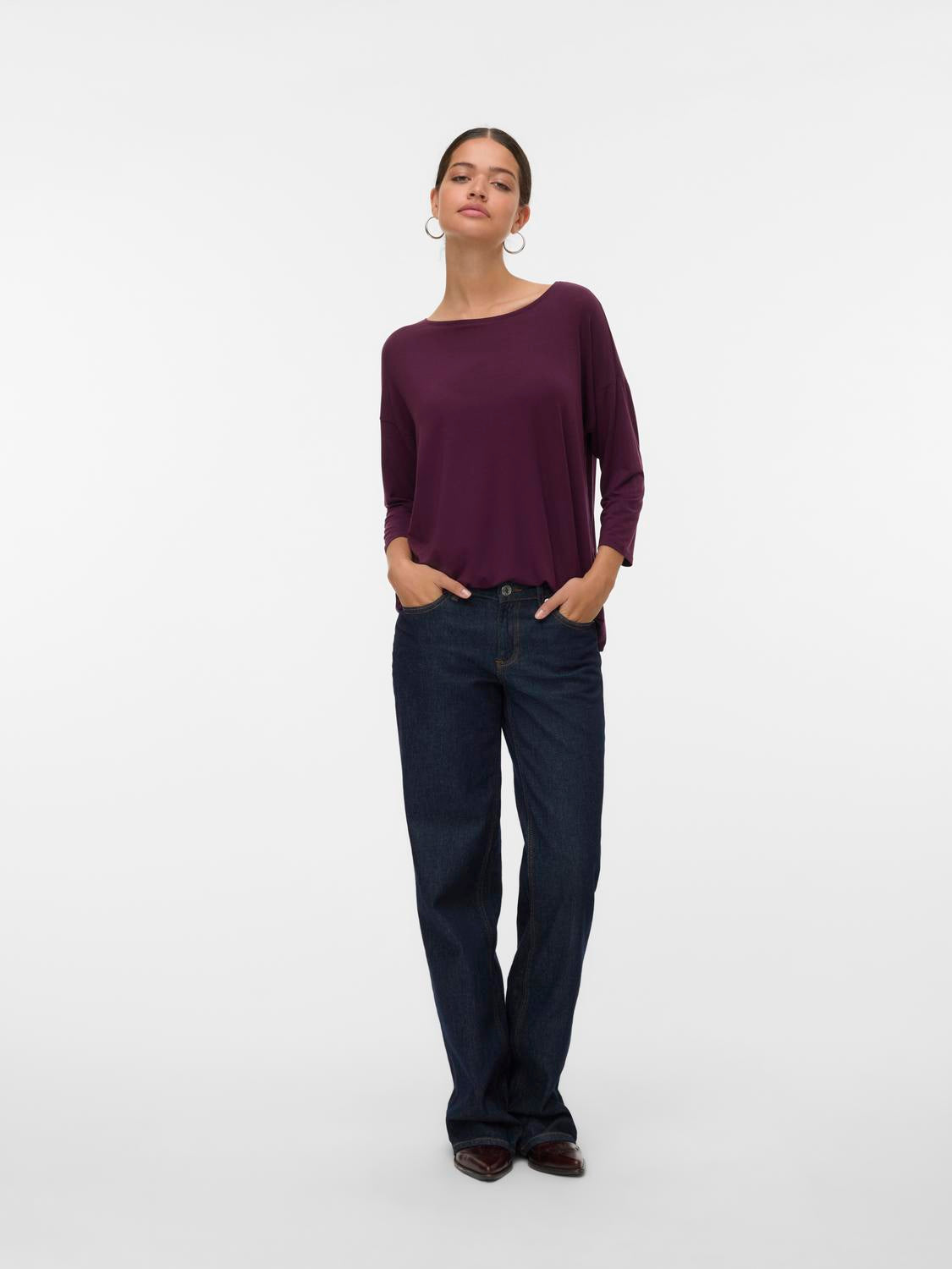 model_shot-front